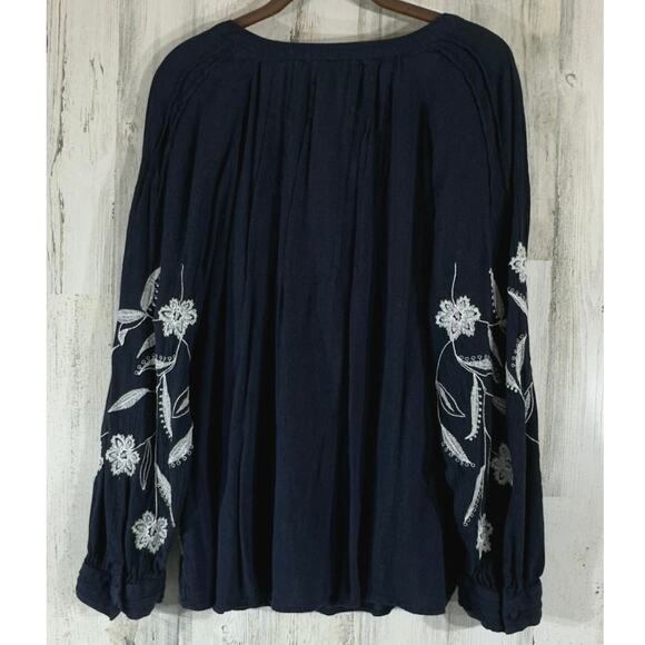 J Jill Gauzy Top Blouse Sz XL Black White Embroidery Covered Buttons Semi Sheer - Picture 2 of 9